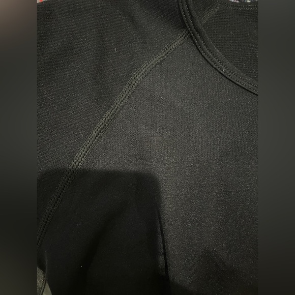 🌹 Workout Compression Top Shirt Body Contour Black Gym Exercise Sport Athletic - Picture 4 of 6